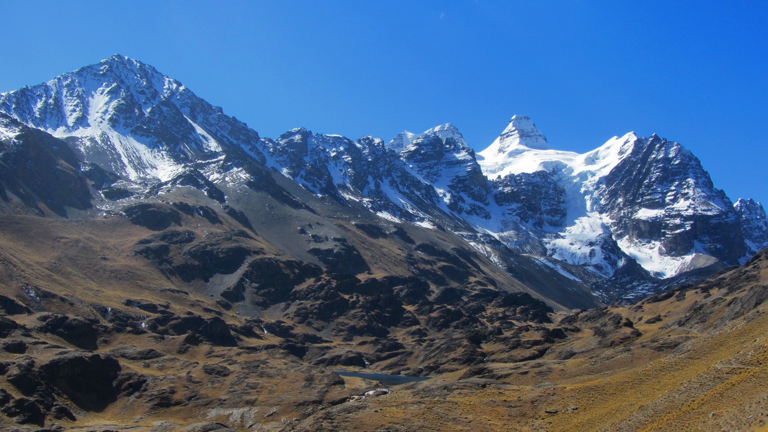 Cerro Austria (left) with Condoriri